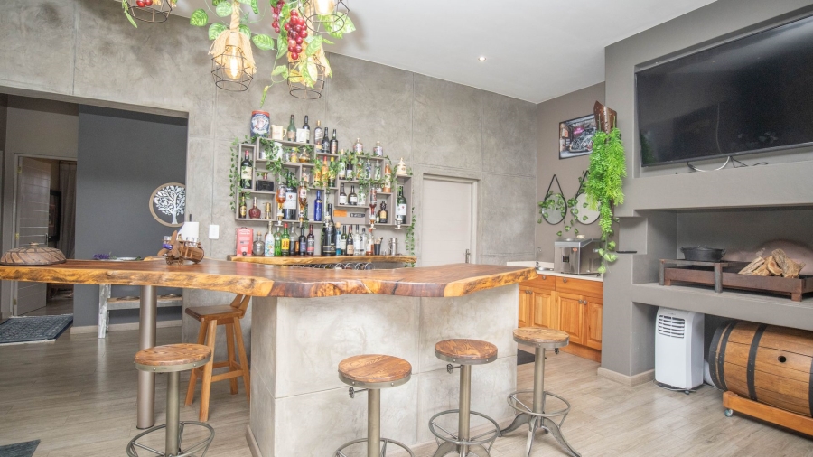 4 Bedroom Property for Sale in The Coves North West